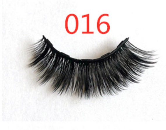 A Pair Of False Eyelashes With Magnets In Fashion 1510964981631