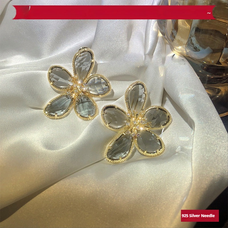 Women's European And American Exaggerated Crystal Flower Earrings 1976f33e-a7d1-4da1-b29d-08ea352f1c56_fine