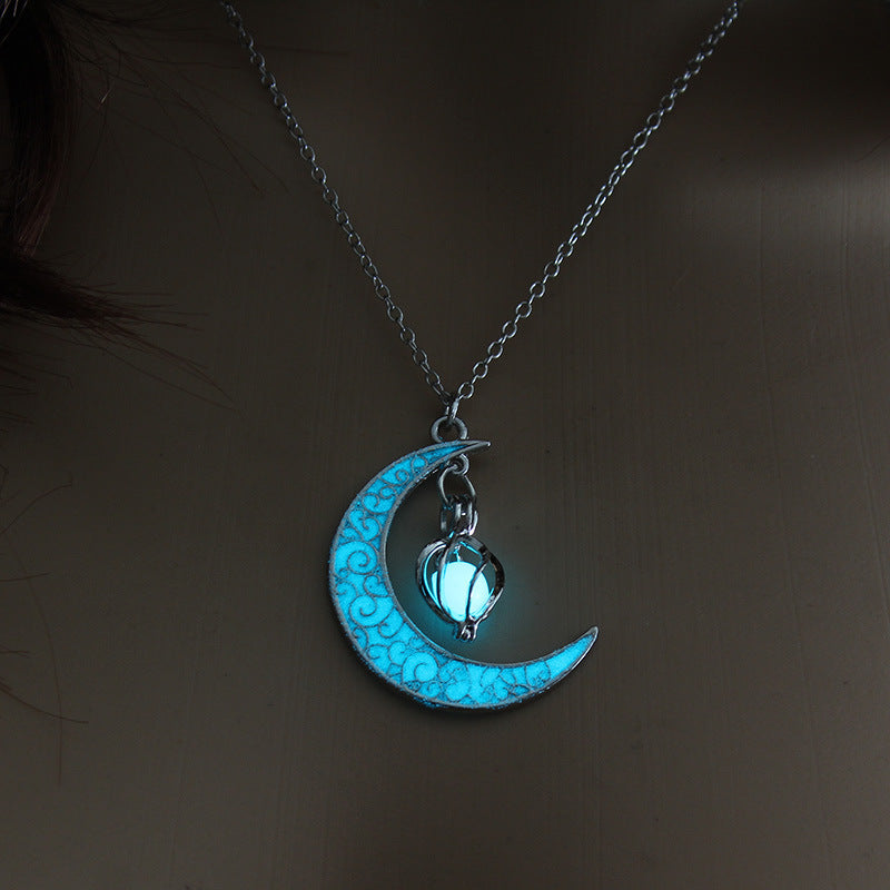 Glowing Pendant Necklaces Silver Plated Chain Necklaces 2111317938723_cb71b004-a61b-43d5-b799-3bae48b3c00e