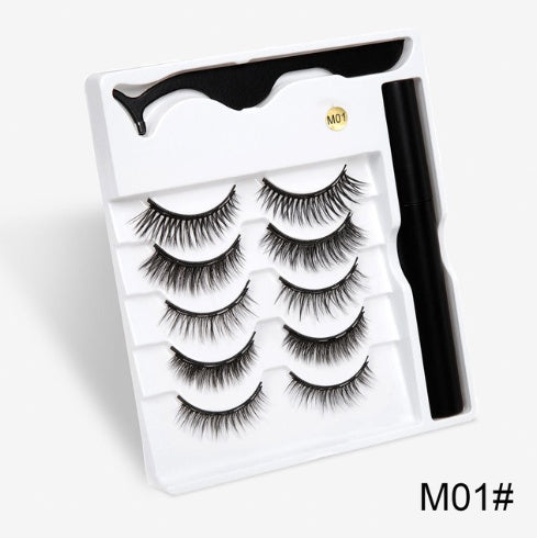 A Pair Of False Eyelashes With Magnets In Fashion 2627866460612