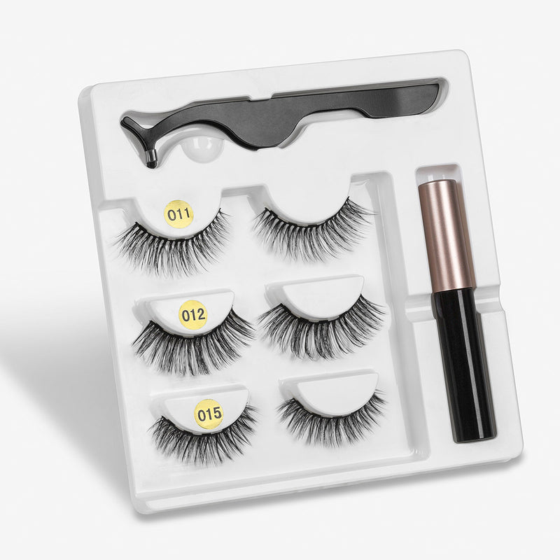 A Pair Of False Eyelashes With Magnets In Fashion 32892658194496